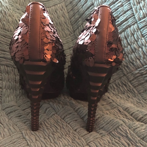 New Rachel by Rachel Roy Sequins Platform Pump - Picture 3 of 5